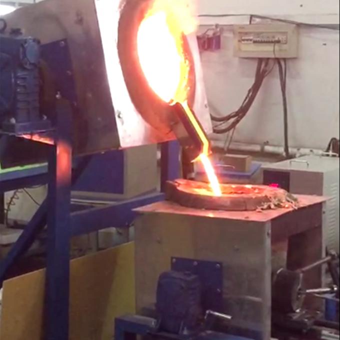 Linha de produção de moldação maquinaria com a máquina de carcaça do tubo de cobre da barra de bronze